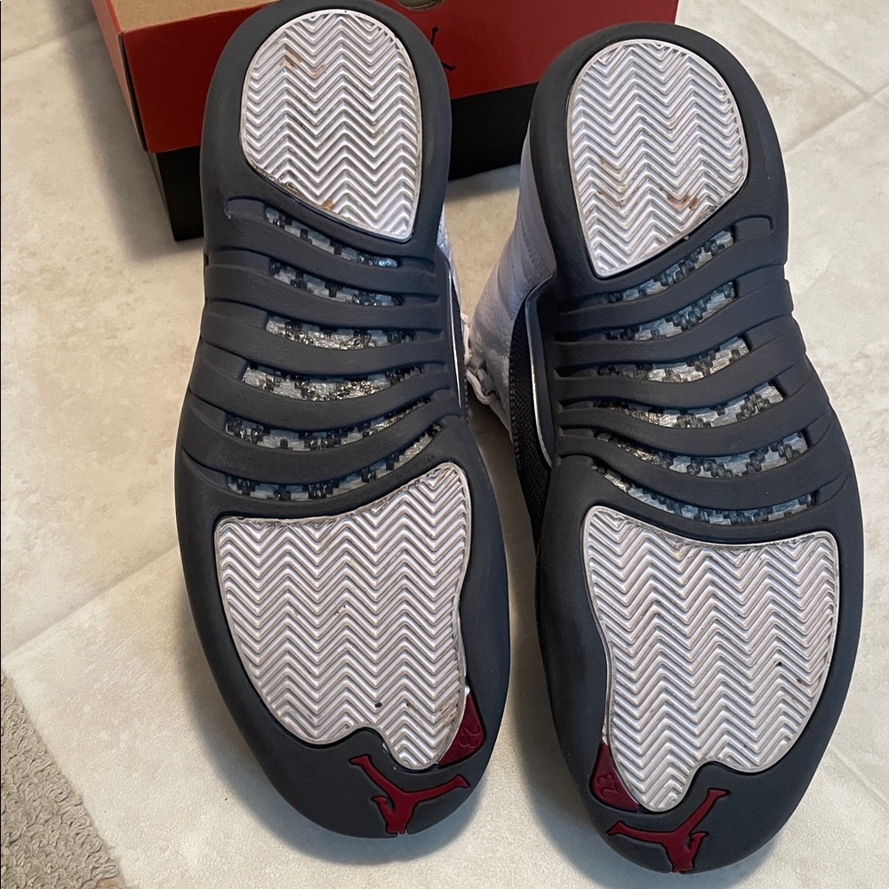 Nike Air Jordan 12 Retro men’s size 10 - Picture 12 of 16